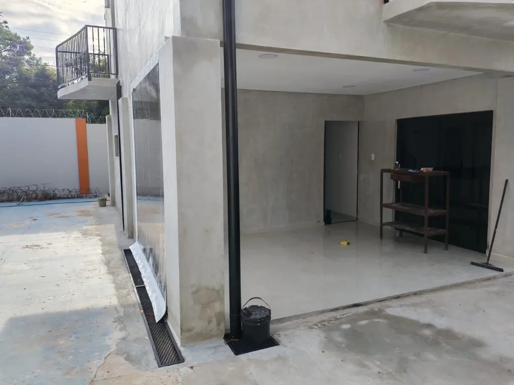 ¡EN ALQUILER! HERMOSA CASA A ESTRENAR EN ÑEMBY — photo 2