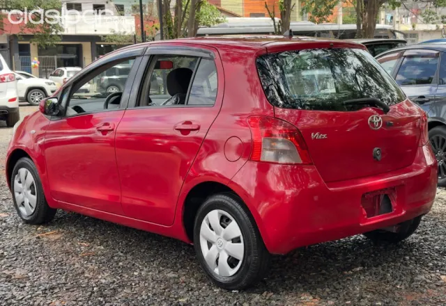 Toyota Vitz 2007 - foto 8