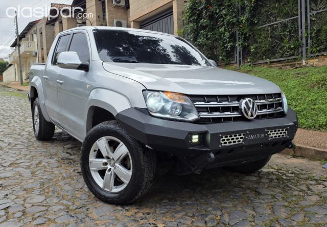 Intercambios de Autos - VENDO VW AMAROK AÑO 2017 MOTOR 2.0 Bi-TURBO DIESEL AUTOM 4X4 INTERIOR NEGRO LLANTAS DEPORT