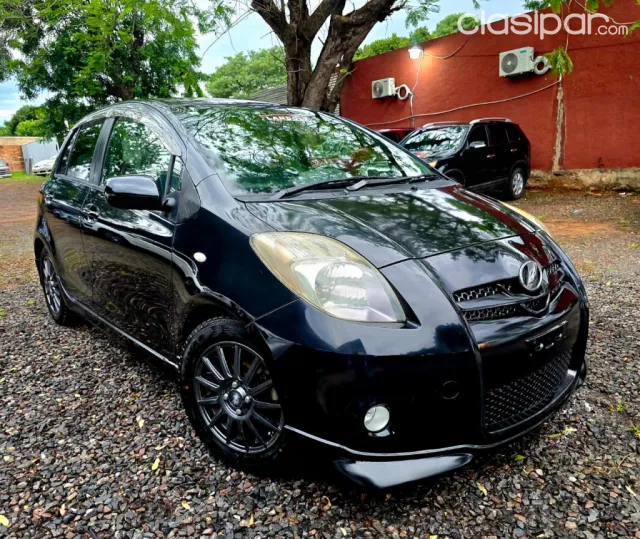 Toyota Vitz 2006 - foto 2
