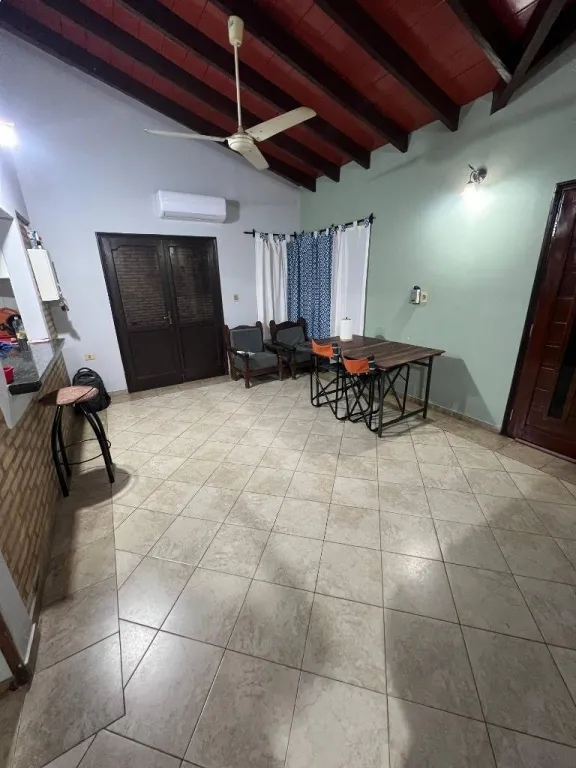 VENDO Casa en Ytororó Country Club — foto 3