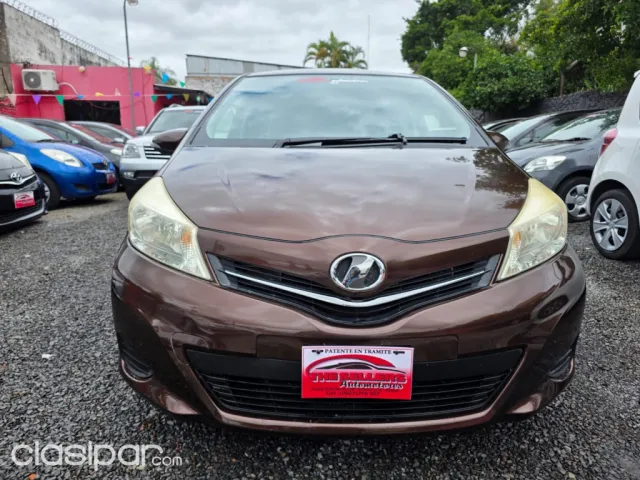 Toyota Vitz 2012 - foto 2