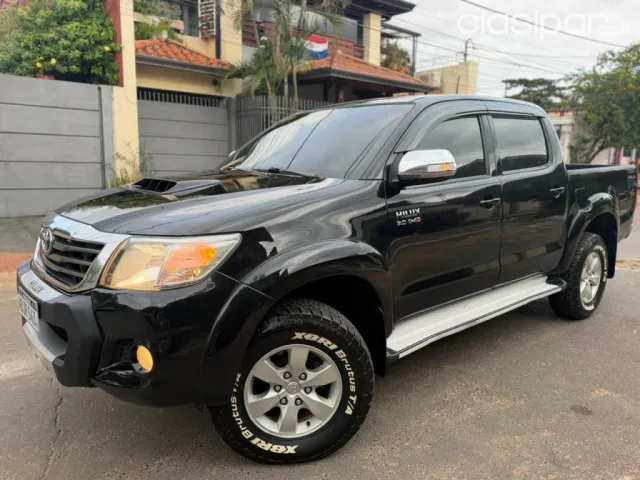Toyota Hilux 2013 — foto 3