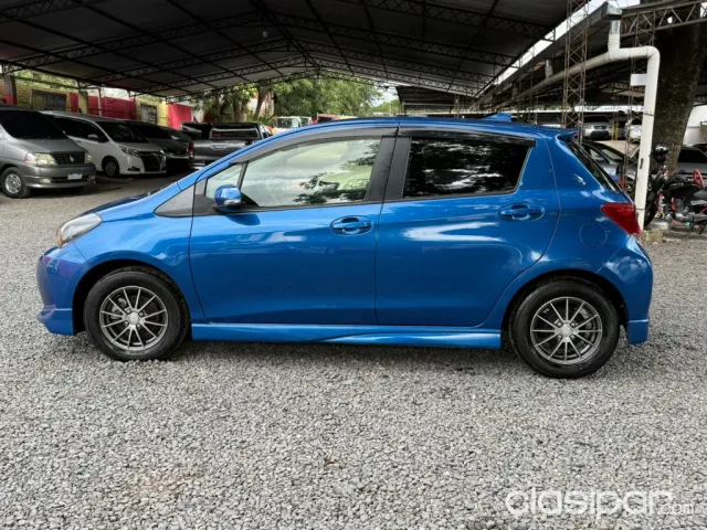 Toyota Vitz 2015 — foto 4