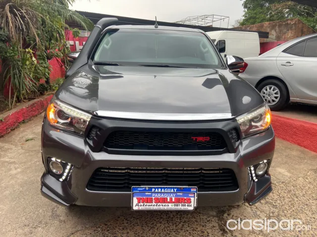 Toyota Hilux 2018 — foto 2