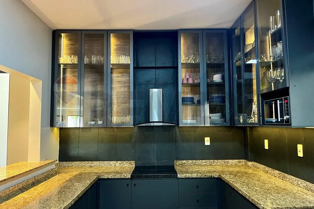 RESIDENCIA EN VENTA | LAMBARÉ — foto 2