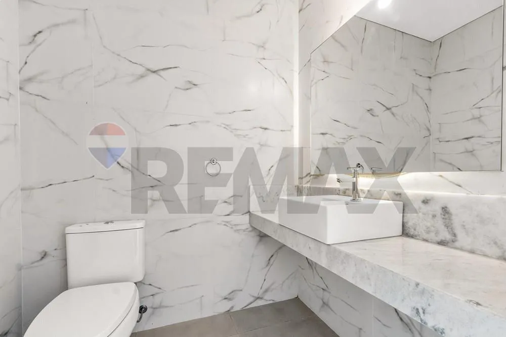 VENDO DUPLEX EN LUQUE CUARTO BARRIO — foto 3