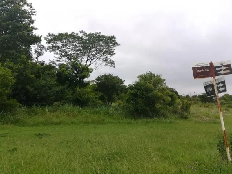 EN VENTA TERRENO EN BARRIO CERRADO SURUBI´I. (ID179) — foto 2