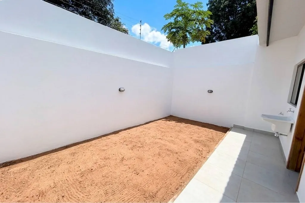 Chalet-Venta-Prof. Sara C. de Acosta, Marin Ka'aguy, Luque, Central — foto 3