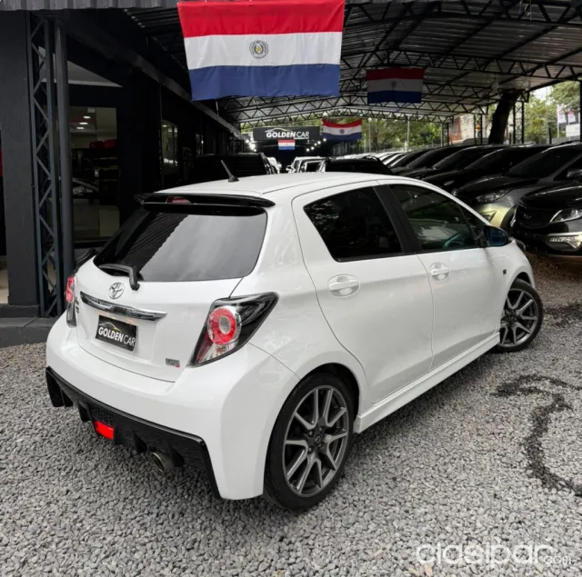Toyota Vitz 2015 — foto 5