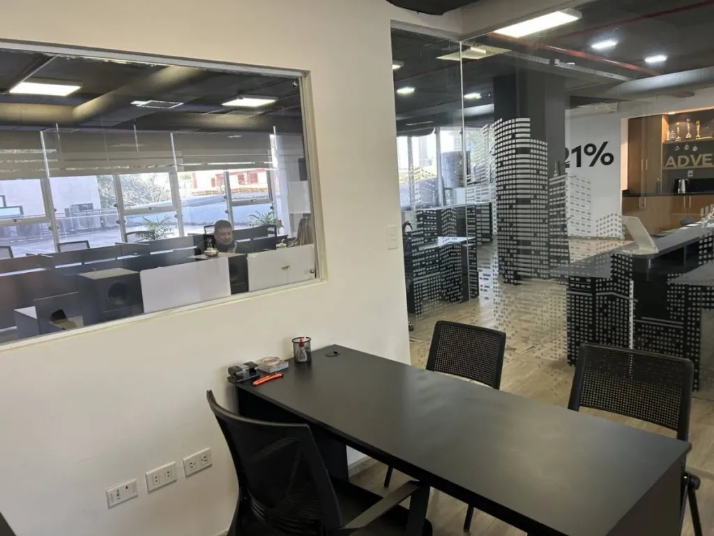 ALQUILO OFICINA CORPORATIVA EN EDIFICIO ATRIUM ASUNCION — photo 3