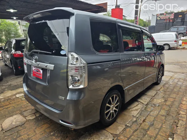 Toyota Noah 2008 — foto 6