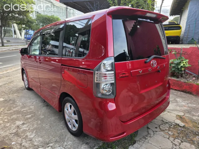 Toyota Noah 2007 — foto 5