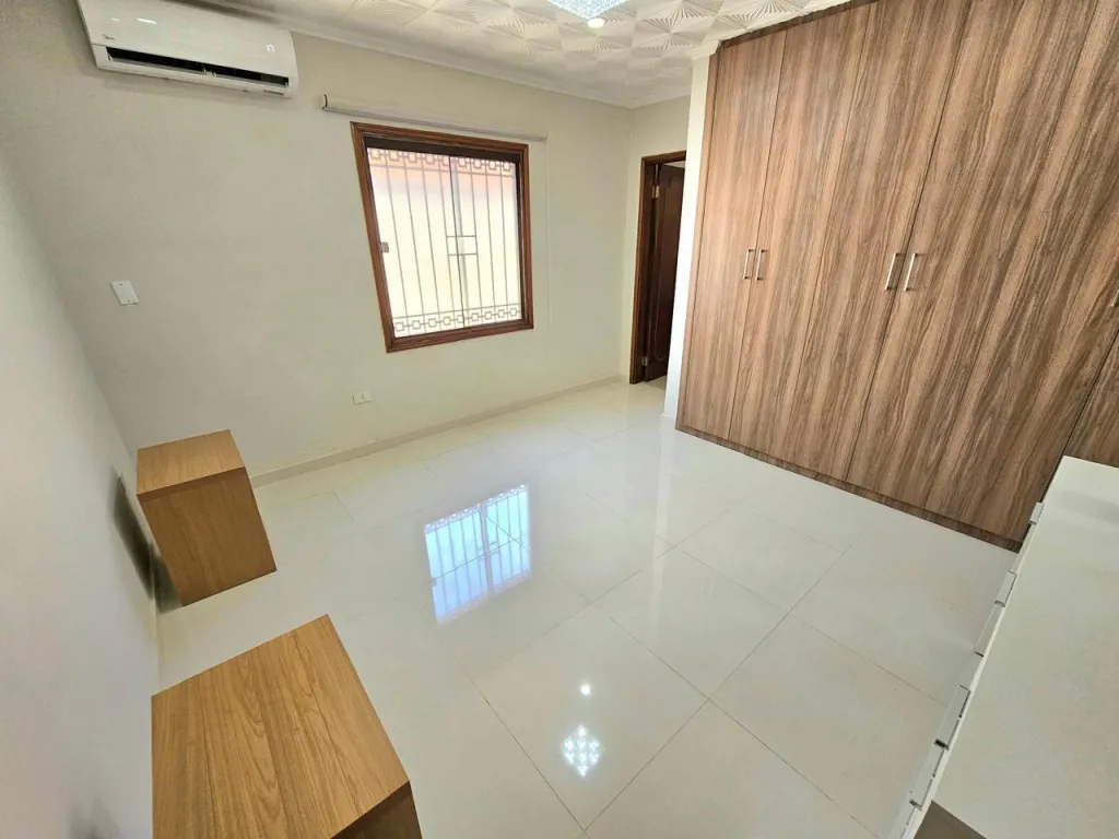 Vendo Bella casa Amob y Equip,,3 suites, Bo Ycau Satí — foto 2