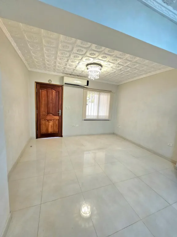 Vendo Bella casa Amob y Equip,,3 suites, Bo Ycau Satí — foto 3