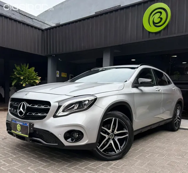 Mercedes-Benz 200 2018 — foto 3
