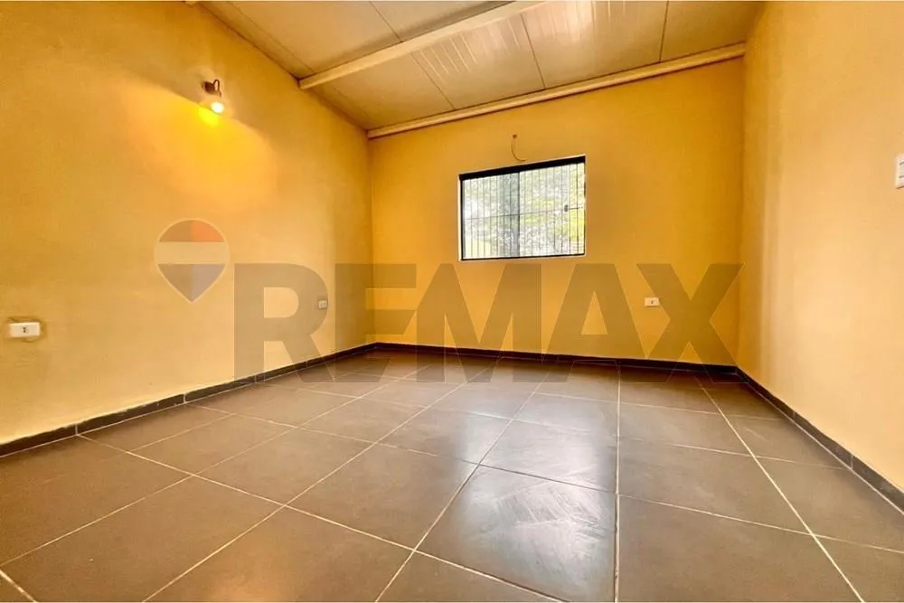 Chalet - Venta - Ñemby, Central — foto 3
