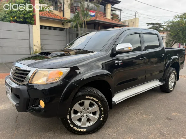Toyota Hilux 2013 — foto 3