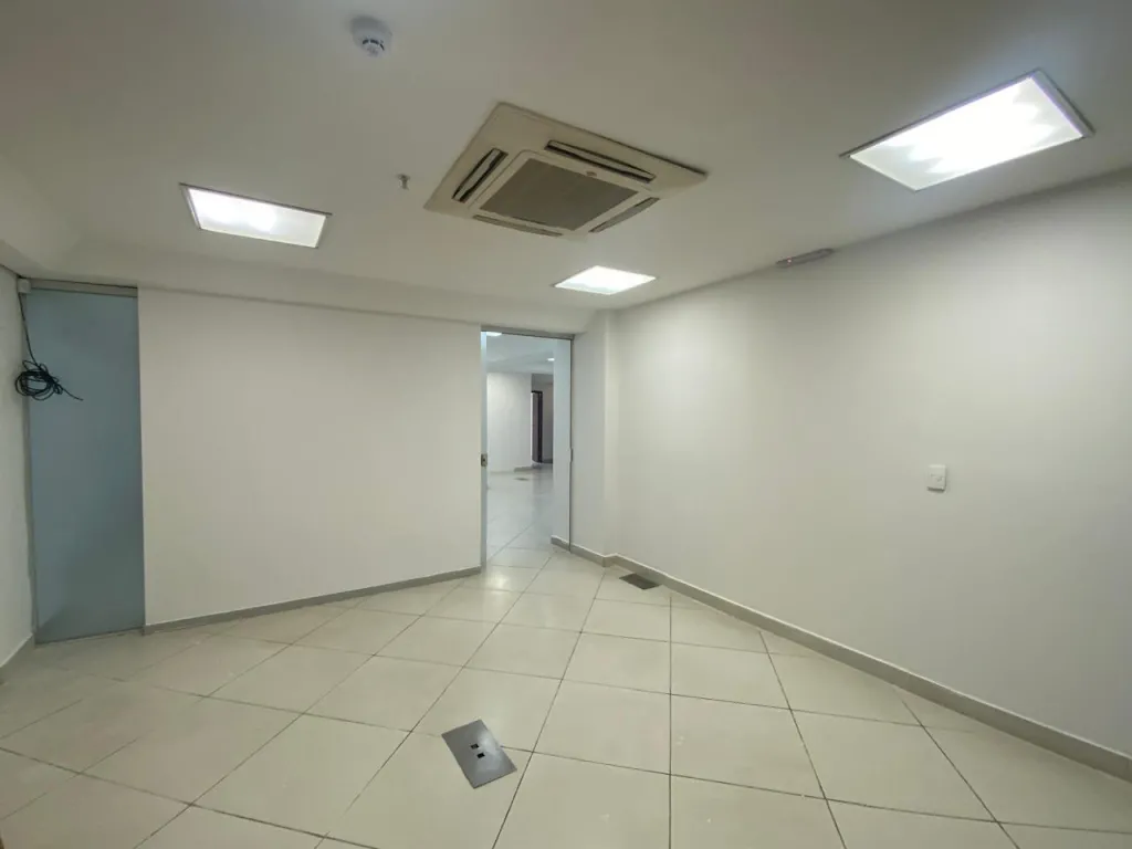 Se Alquila Oficina Corporativa Con 5 ambientes amplios En barrio Recoleta. — фото 2