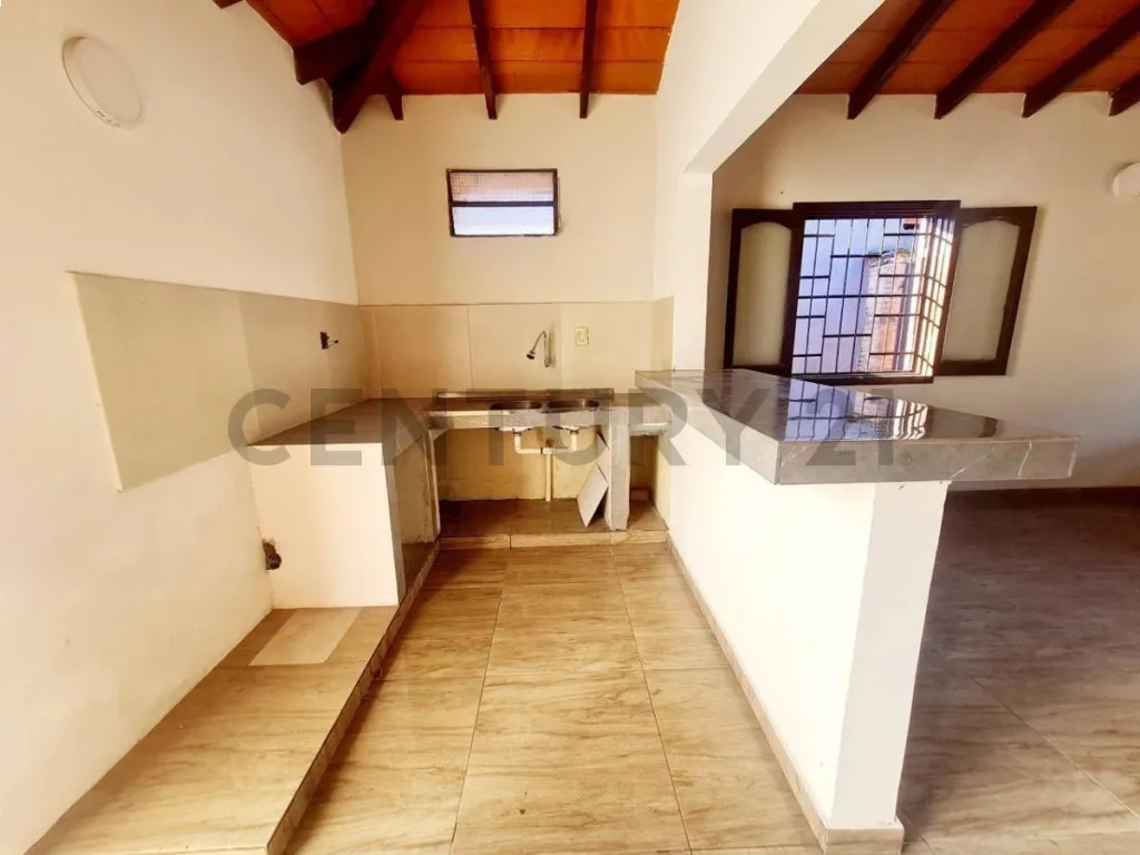 VENDO CASA EN SAN LORENZO — foto 2
