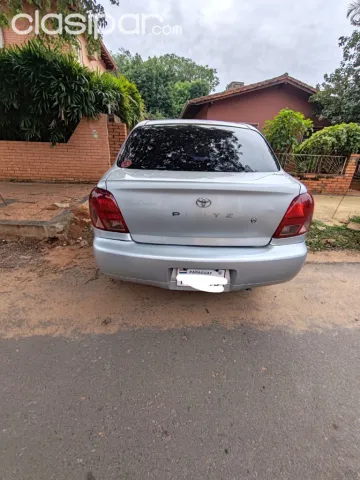 Toyota Platz 2001 — foto 6