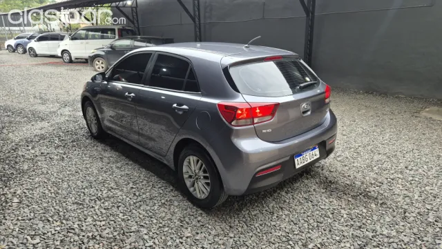 Kia Rio 2020 — foto 8