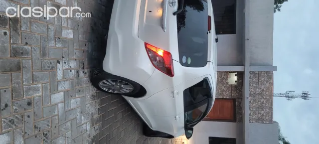 Toyota New Vitz 2013 — foto 7