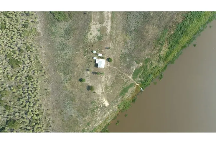 EN VENTA CAMPO EN CARMELO PERALTA - ALTO PARAGUAY — foto 3