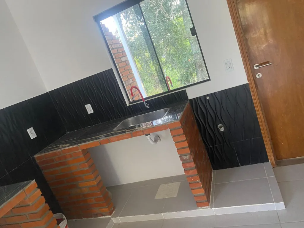 VENDO CASA 3 DORMITORIOS EN TARUMANDY LUQUE — foto 3