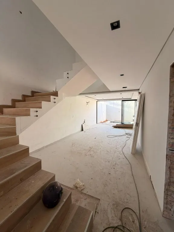 *DUPLEX A ESTRENAR EN ALQUILER 3DORM.EN SUITE* 📍 Ubicación: Barrio Madame Lynch (Zona Ti — foto 2