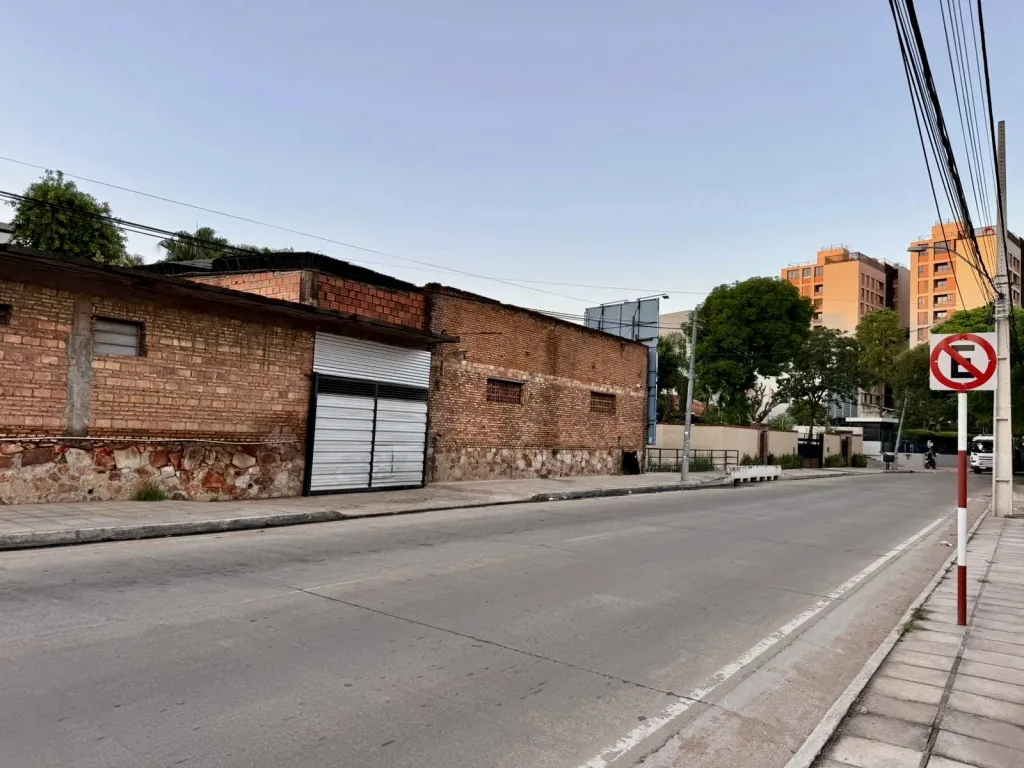 ALQUILO DEPÓSITO EN ASUNCIÓN MBURUCUYA — foto 2
