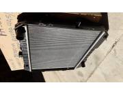 Radiador de agua para Toyota Hilux LN85 ,Nuevo en caja.