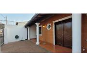 🏠Casa Ideal p/ Vivienda u Oficina en barrio Ycua Sati-Eje Corporativo Asunción💎