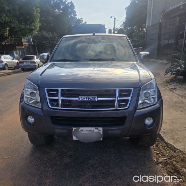 Isuzu Dmax 2012 - foto 1