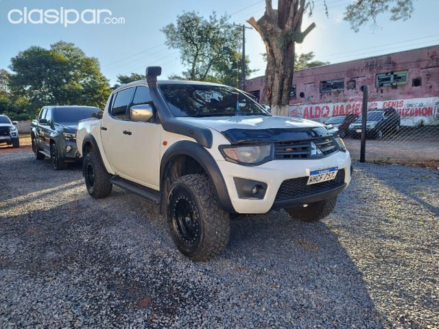 Mitsubishi Triton 2015 - foto 1