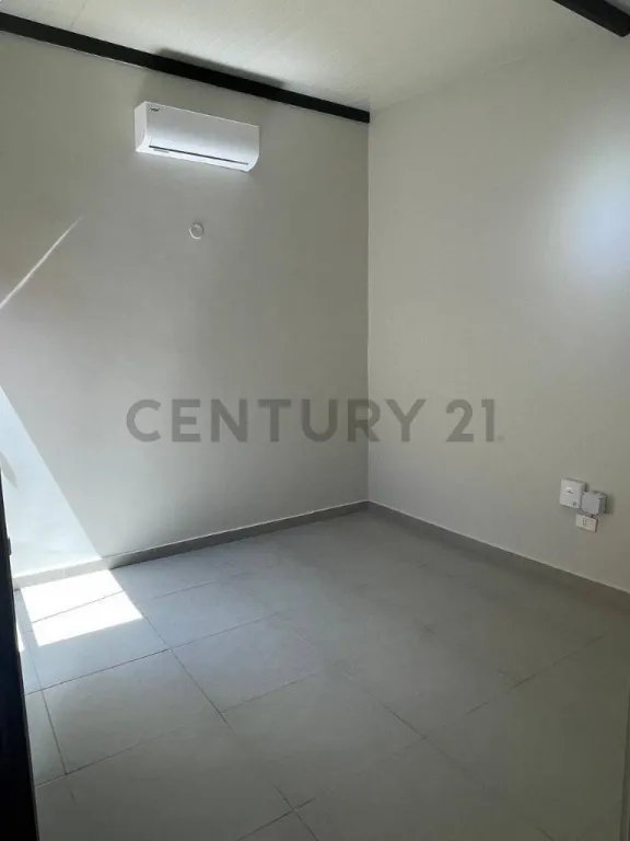 Vendo residencia lista para mudarse en Luque Loma Merlo atras de Rakiura — foto 3