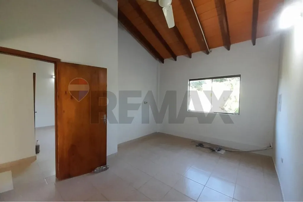 En Venta - Casa -Lambaré, Central, Paraguay — foto 3