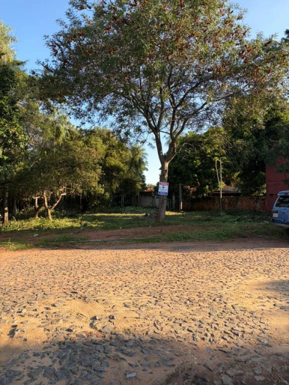 Vendo Hermosa Propiedad a 100mts del asfalto con excelente ubicación en San Lorenzo — foto 2