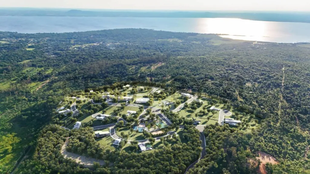 US$ 232.524 TERRENOS EXCLUSIVOS EN ALTURA CON VISTAS PRIVILEGIADAS AL LAGO Y SERRANIAS — foto 2