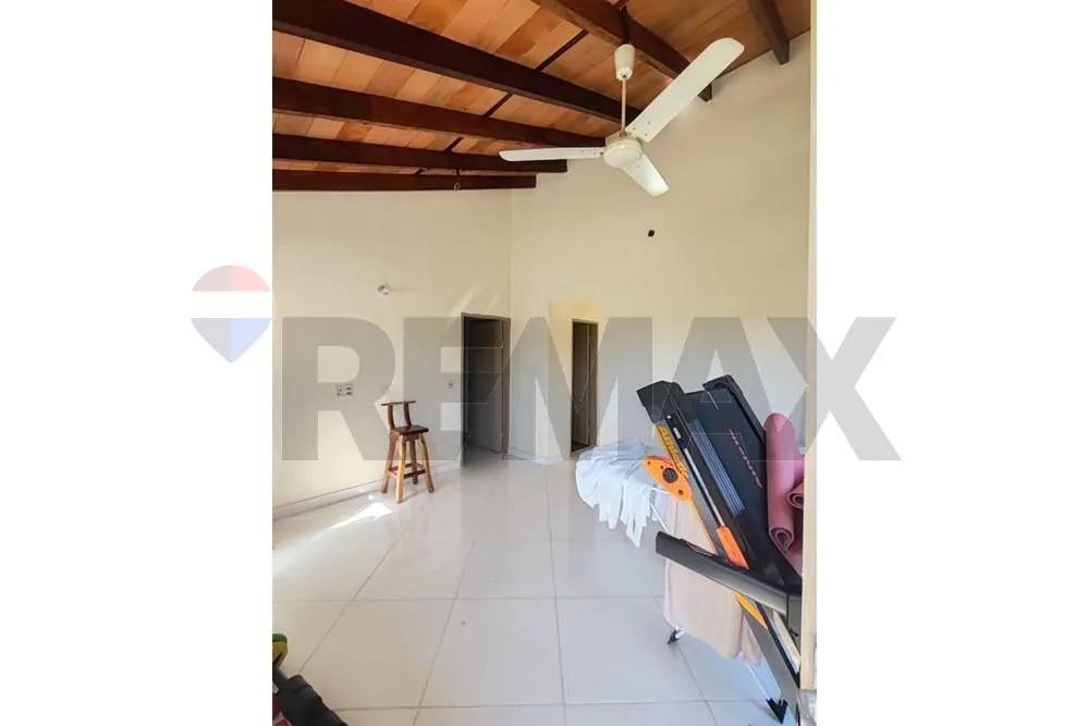 VENDO CASA EN LUQUE PALMA LOMA — foto 3