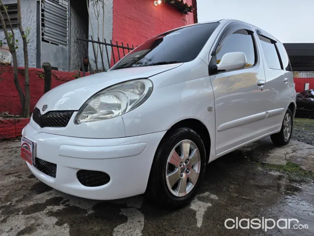Toyota Funcargo 2003 - foto 2
