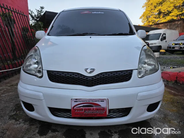 Toyota Funcargo 2003 — foto 4