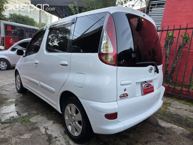 Toyota Funcargo 2003 — foto 5