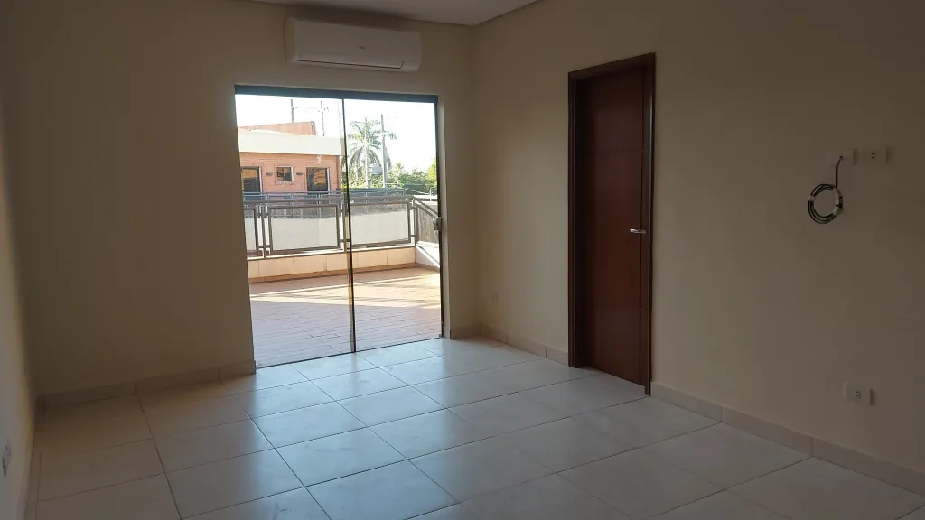 Alquilo duplex Zona Colegio Goethe — foto 3
