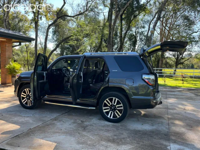 Toyota 4-Runner 2017 — foto 5