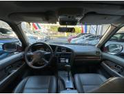 Nissan Pathfinder LE 2003