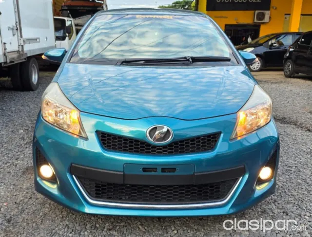 Toyota Vitz 2011 - foto 2