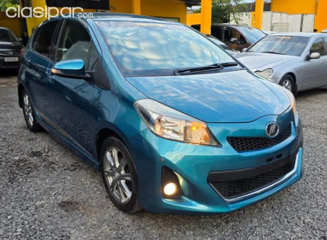 Toyota Vitz 2011 — foto 3