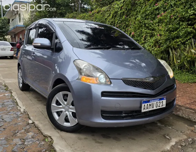 Toyota Ractis 2010 — foto 2