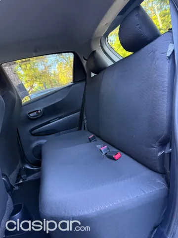 Toyota Vitz 2012 — foto 4